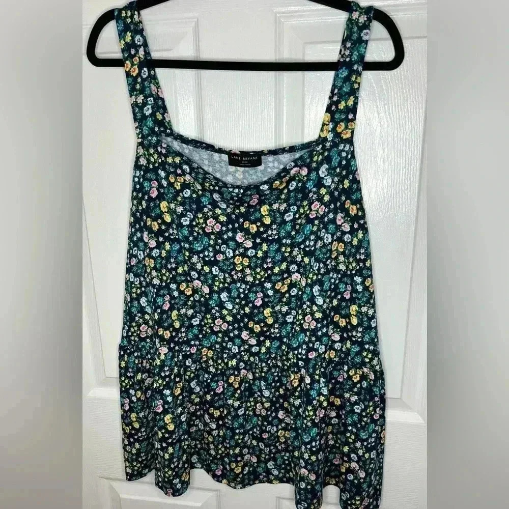 ☘️ NWOT Lane Bryant Blue Floral Rayon Tank, Size 22/24